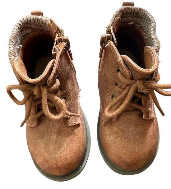 Fall Boots - Size 5 (Wonder Nation)