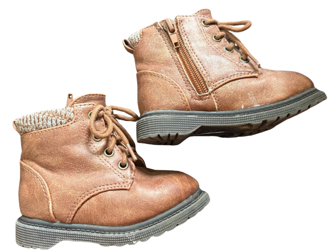 Fall Boots - Size 5 (Wonder Nation)